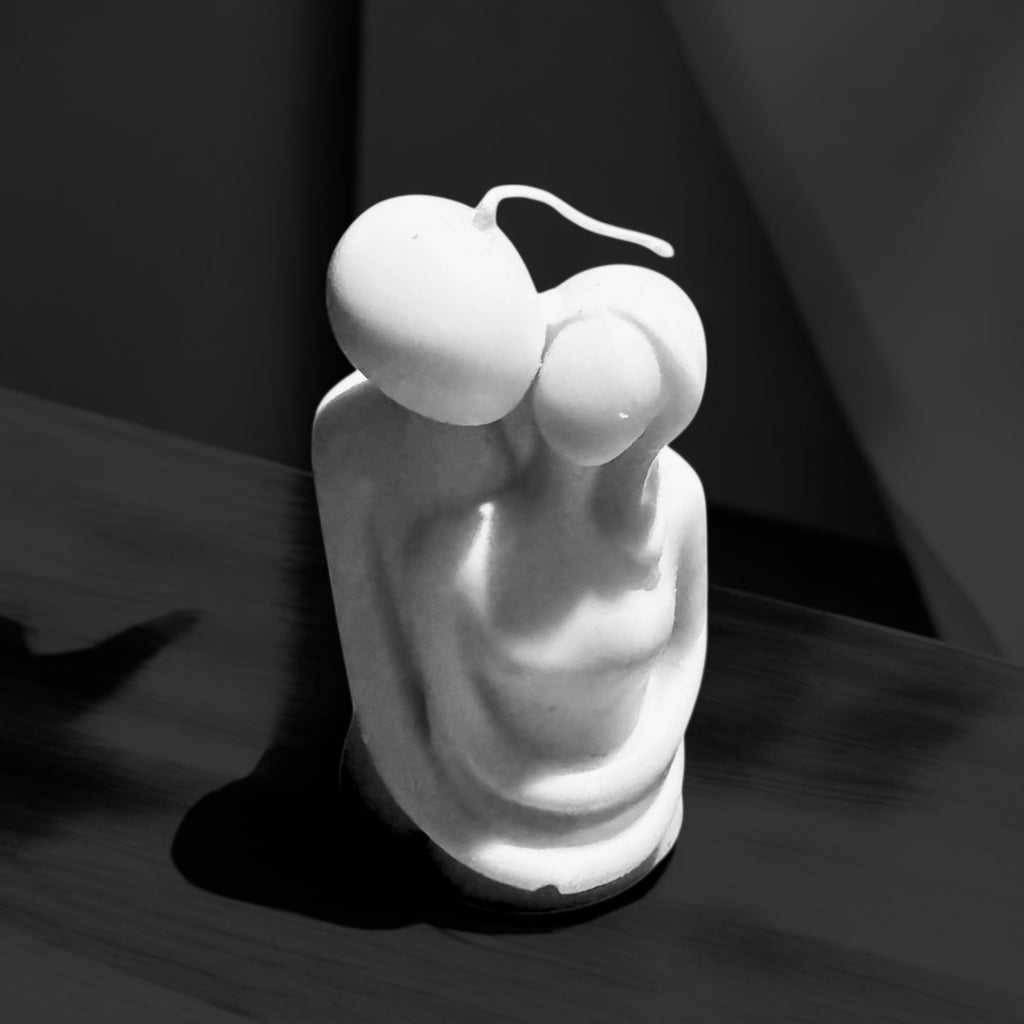 Embrace Lovers Candle